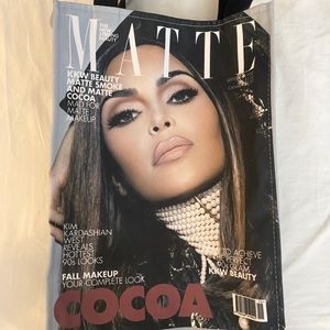 Kim Kardashian PR 90s makeup bag